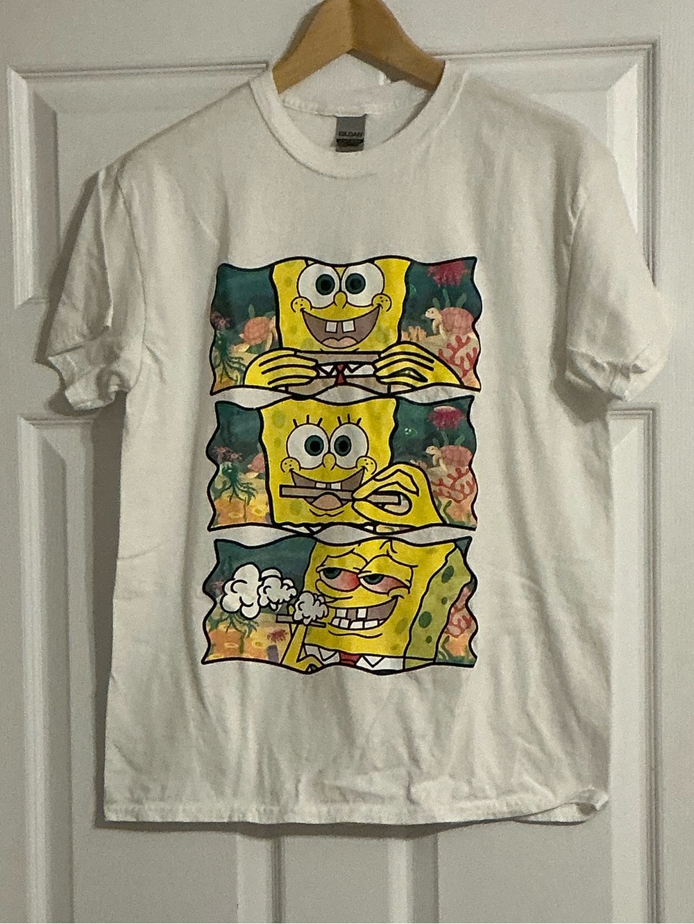 🎉3 for $20🎉 SpongeBob Triple-Panel Gildan White Graphic Tee